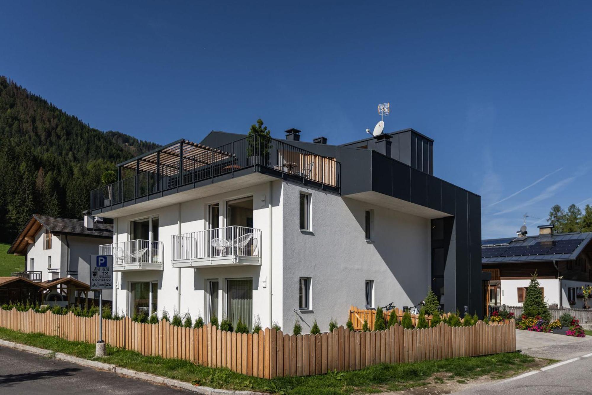 Ariane'S Guesthouse Sexten Екстер'єр фото